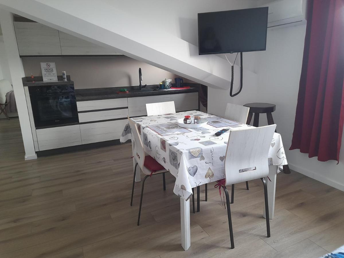 Villa Il Nido Sui Tetti Albisola Superiore Exterior foto